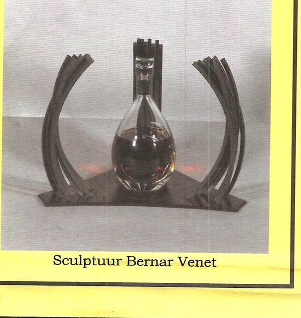 Sculptuur Bernar Venet
